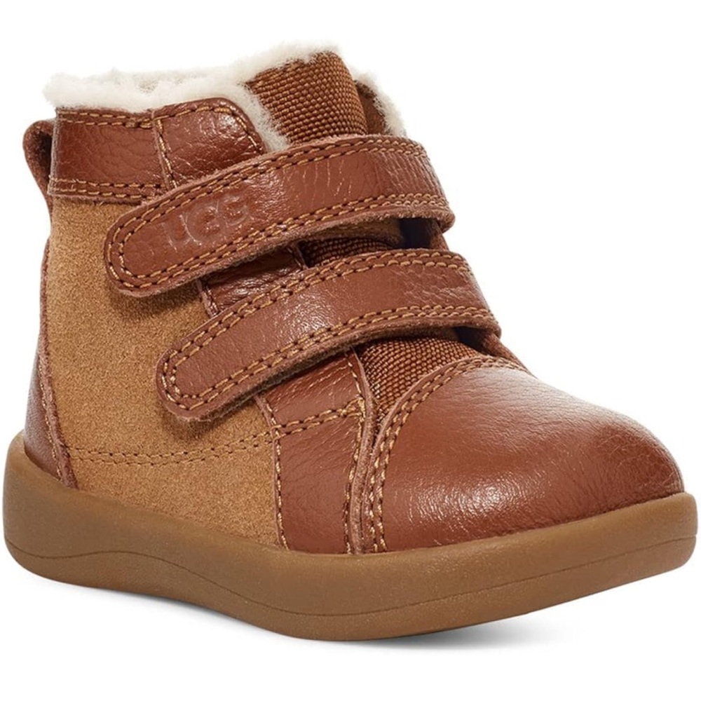 EUC - baby UGG Rennon II Boo sz2/3 (6/12m)